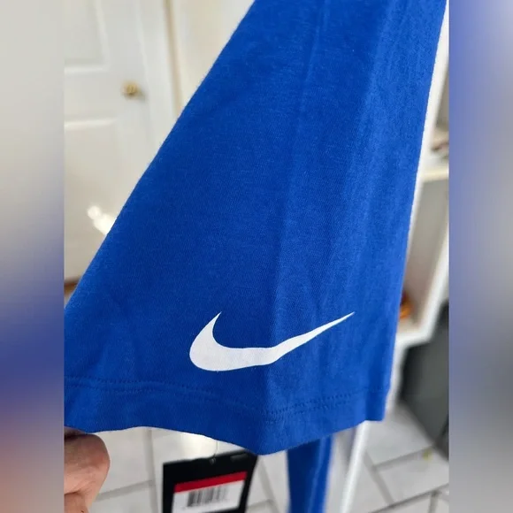 🍁 Nike NY Knicks Tee Shirt NWT.  Men’s Size-L 100% Cotton - Picture 3 of 10